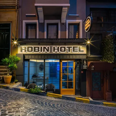 Robin Otel *