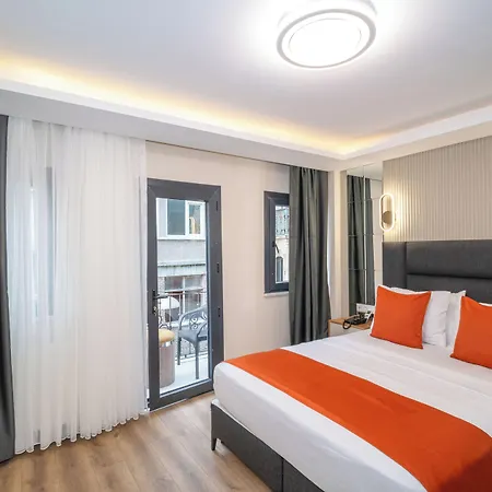 Robin Hotel